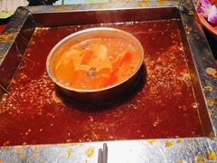 -二荆条·蜀鲜汇城市森林火锅