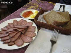 红肠+面包~-露西亚咖啡西餐厅(哈尔滨俄侨纪念馆店)