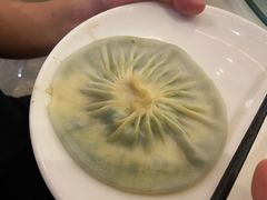 蟹黄汤包-留芳·文旅古月楼(老街店)