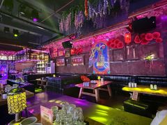 -喜鹊音乐酒馆(西街店)
