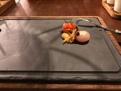 -恰餐厅及酒吧 CHAR Bar & Grill (北京丽都皇冠假日店)