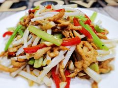 茅草根溜鸡丝-漁耕小厨农家院(武当山店)