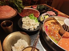 -晓宇重庆火锅(西安荟聚店)