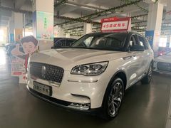 -上海冠松华奥奥迪4S店(张江店)