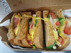 -星巴克(成都东站店)