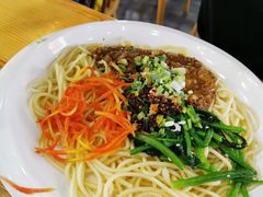 -伊麦佳兰州牛肉面清真美食店