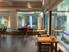 -乐领拈花溪·林涧食韵