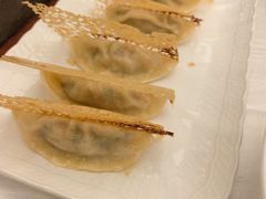 -品海楼·大连海胆锅贴馆(东港店)