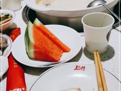 -三人行骨头王火锅(长寿店)