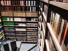 -钟书阁(群光广场店)
