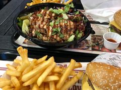 -The Habit Burger Grill 哈比特汉堡(复兴soho店)