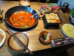 -贵厨酸汤牛肉(花果园国际中心店)