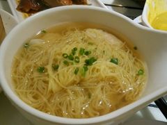 -新大咀港式茶餐厅(宝山万达店)