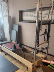 -威思丽高温瑜伽会馆