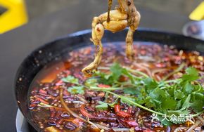 Old Iron Pot Secret-Recipe Bullfrog