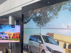 -天津波士信达奔驰4S店(卫津南路店)