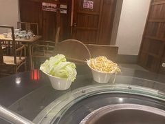-挂旗柴锅鸡(蚌山区嘉年华店)