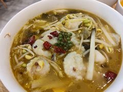 青花椒酸菜小鱼-椒颜酸菜小鱼(万寿路店)