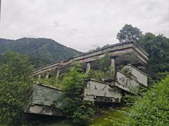-四川汶川特大地震漩口中学遗址