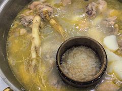 -朴小妹人参鸡汤火锅(长白山万达店)