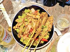 -老街烧烤大排档·地道湖北菜·龙虾馆(汉口火车站店)