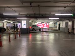 -中山公园-龙之梦停车场