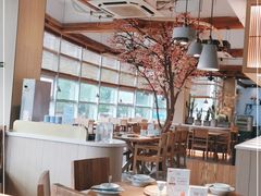 -蜜桃餐厅·伴山(湖滨商业街店)