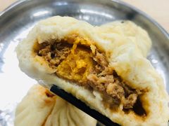 咸蛋黄超人包-老陶包子铺(南大西南村店)