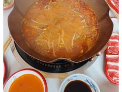-毛辣果·贵州红酸汤牛肉火锅(西单店)