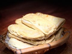 石屏烧豆腐-老滇山寨•云南特色菜•地方菜•民族风情歌舞表演(经开区店)