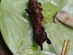 -艾力江和田馕坑烤肉店
