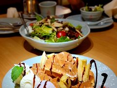 朱古力香蕉华夫饼-Lia Cafe Bar Restaurant松山咖啡屋