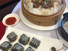 -景月阁空中食府(希尔顿酒店)