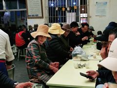 大堂-老光明岗琼甜茶馆