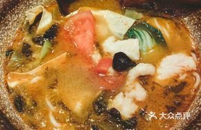 Ruili Sour Cabbage Fish Noodles
