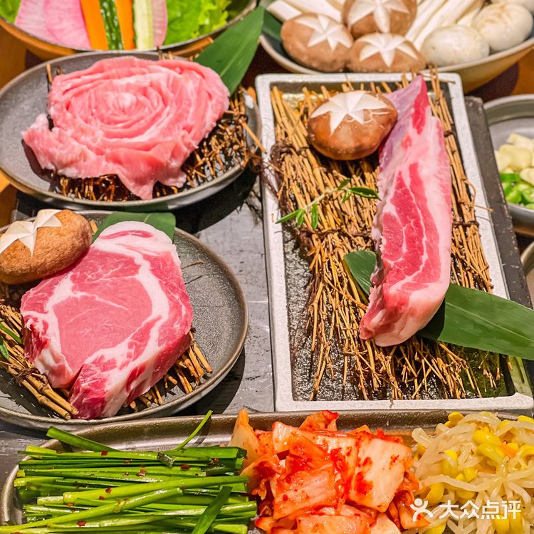 深夜食堂的韩国烤肉，冰面配烤肉也太赞了吧