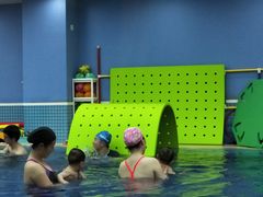 -龙格亲子游泳·水育早教运动中心(绿宝中心)