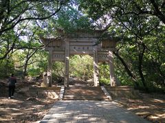 -灵岩山风景区