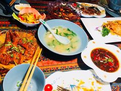 -忘忧草融合私房菜(红鼎国际店)