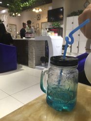 -虫二·专注健康烫染沙龙
