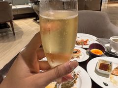 -广州万富希尔顿酒店·感趣自助餐厅·金秋蟹宴生蚝海鲜刺身