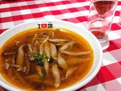 蘑菇汤莜面鱼鱼-西贝莜面村(上海百联西郊店)