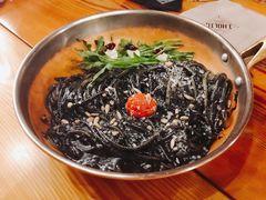 -I HOLIC艾豪丽披萨(KKone店)