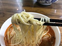 -陇上全荟兰州传统牛肉面(延吉路店)