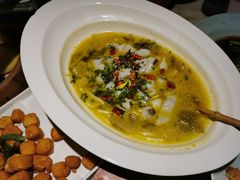 金汤酸菜鲈鱼-绿茶餐厅(城西银泰城店)