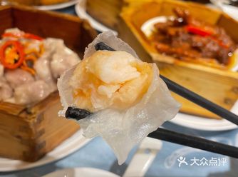 早茶吃好，夜茶也可以来一个哟～ 这家的虾饺很扎实