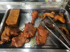 -鸿浩扒猪脚米线