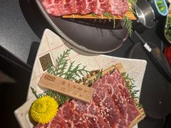 -山川小町·极番烧肉(新地假日广场店)