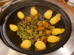 -万里闯关东铁锅炖菜馆(高新旗舰店)