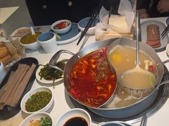 -左庭右院鲜牛肉火锅(金山万达店)